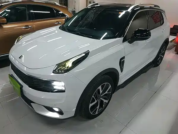 Lynk & Co 01 2017