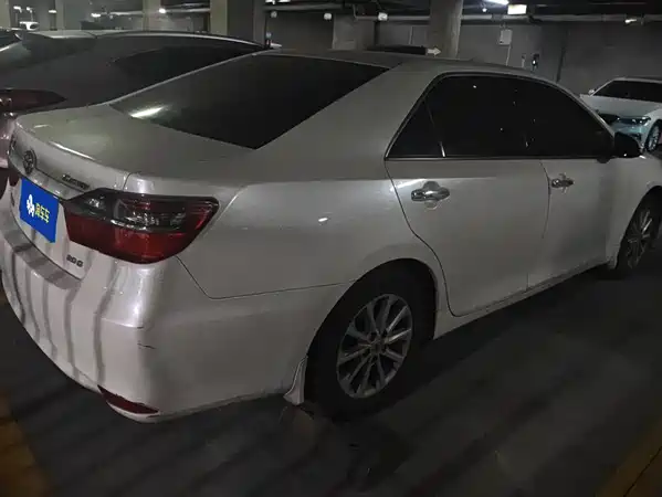 Toyota Camry 2015