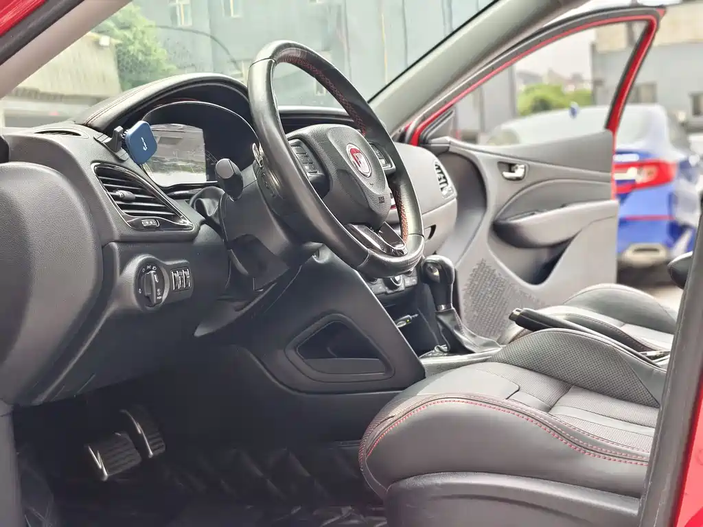 Fiat Viaggio 2016 — фото 12