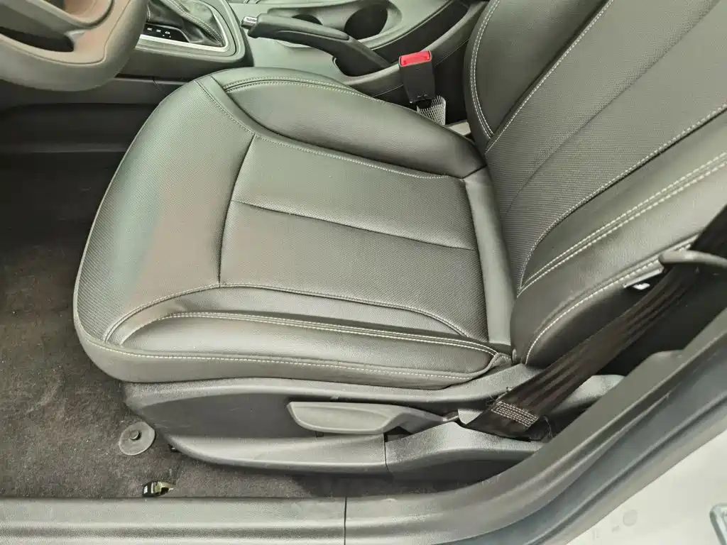 Buick Excelle GT 2020 — фото 20