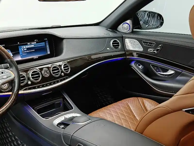 Mercedes-Benz Maybach S-Class 2021 — фото 15