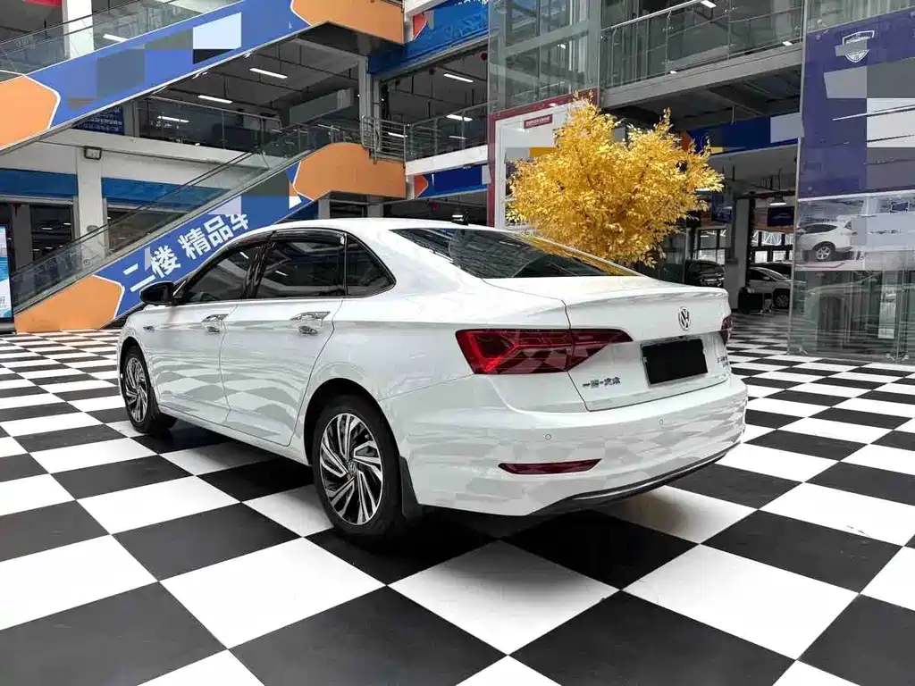 Volkswagen Sagitar 2022