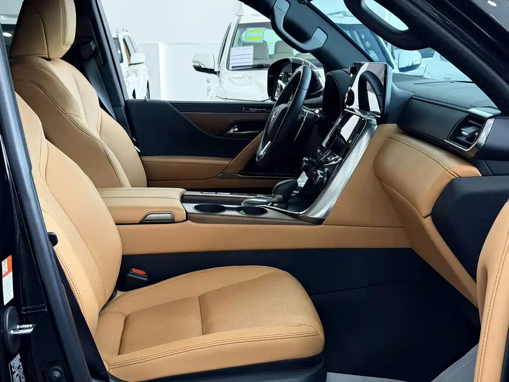 Lexus LX 2025 — фото 14