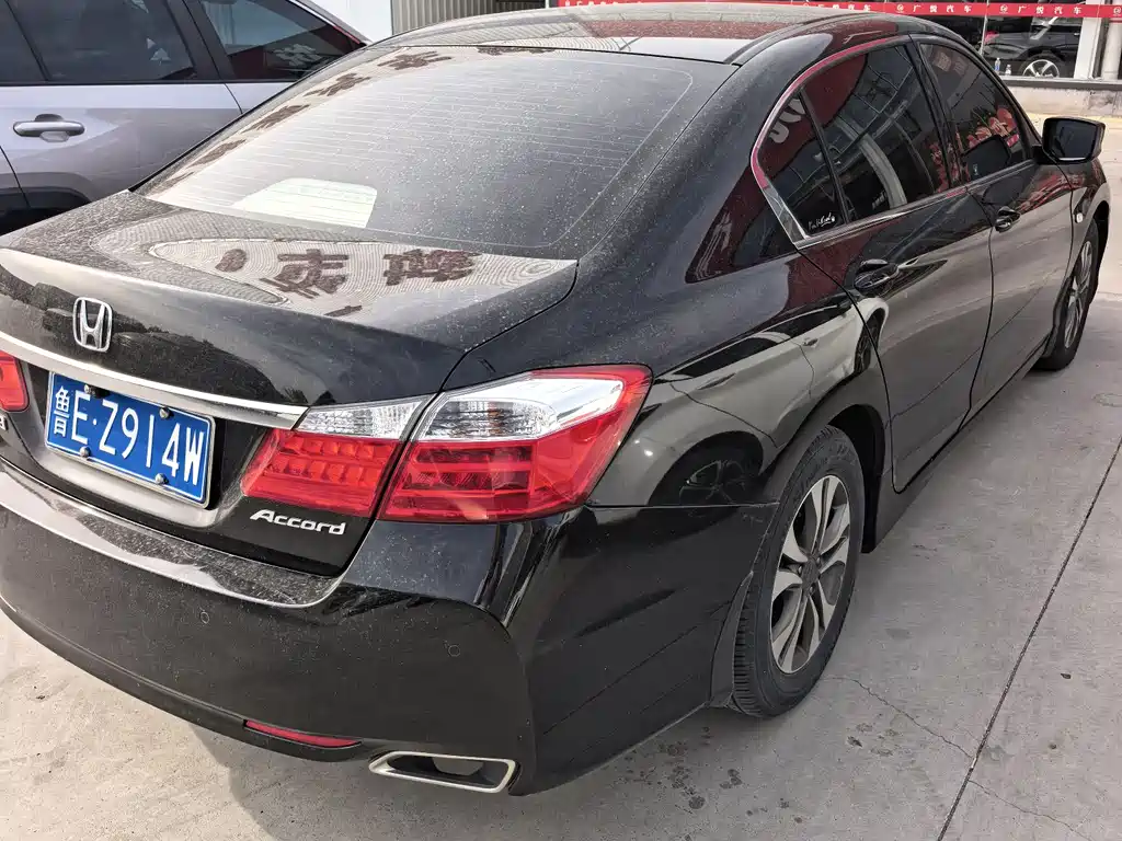 Honda Accord 2015 — фото 4