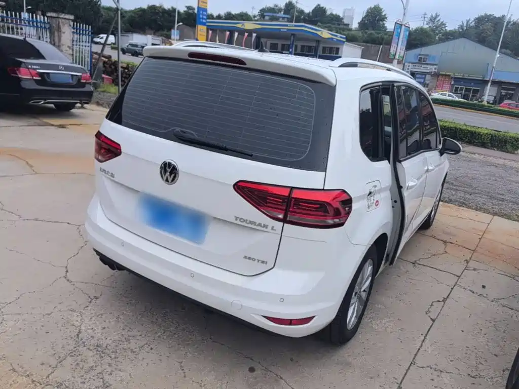 Volkswagen Touran 2019