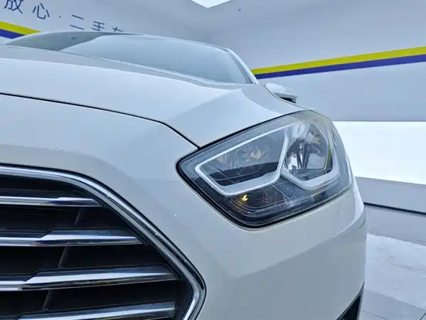 Ford Escort 2015