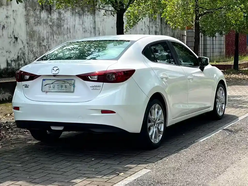 Mazda 3 Axela 2014 — фото 9