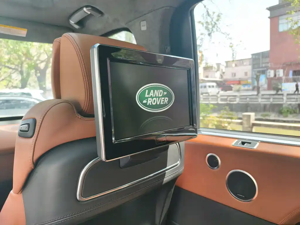Land Rover Range Rover 2017 — фото 18