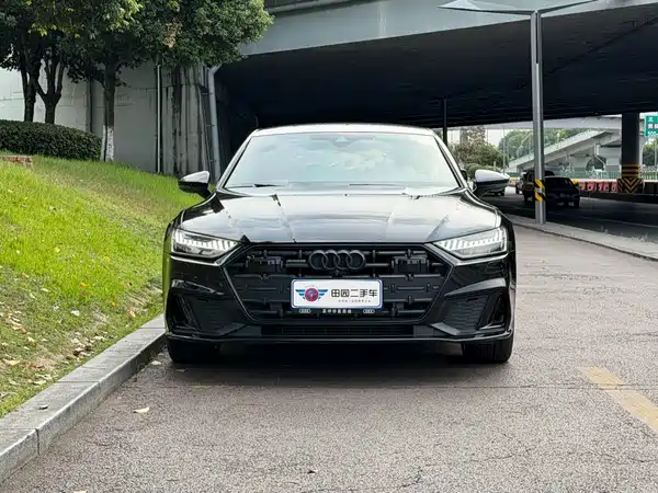 Audi A7L 2023