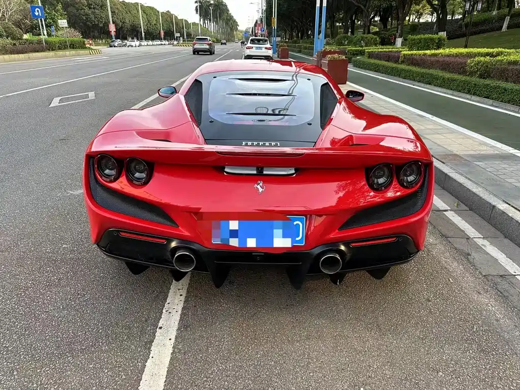 Ferrari F8 2021 — фото 6