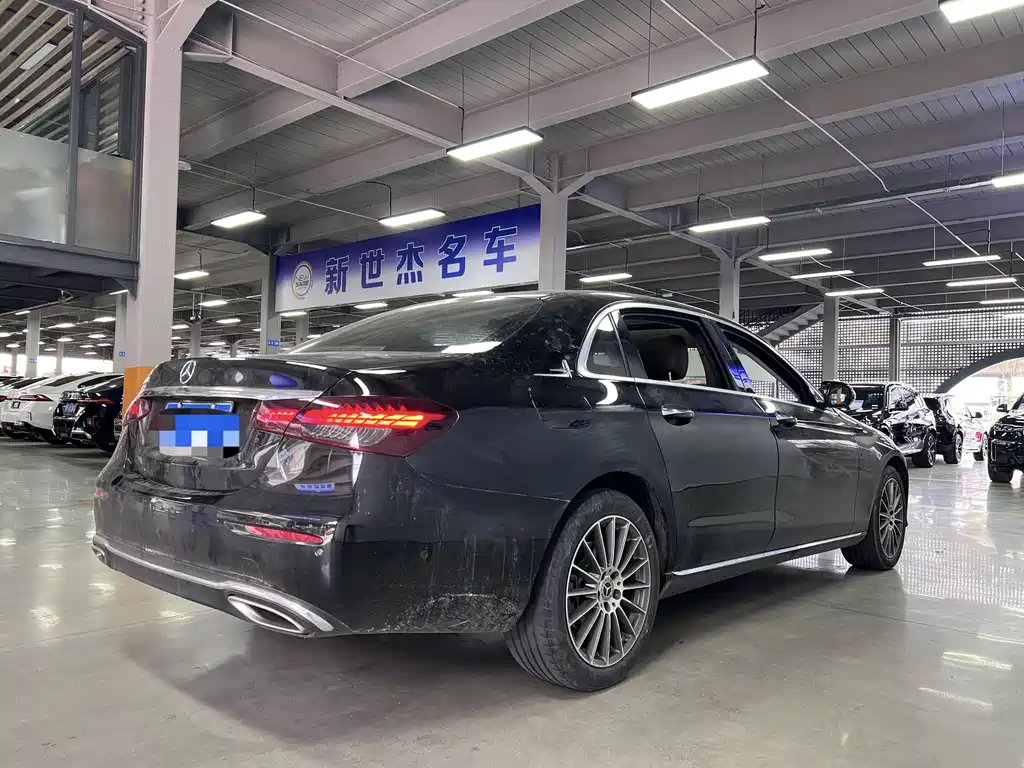 Mercedes-Benz E-Class 2023