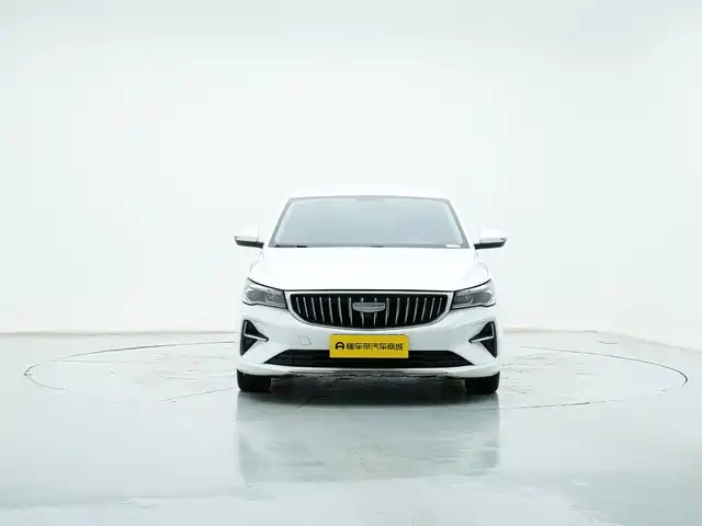 Geely Emgrand 2024