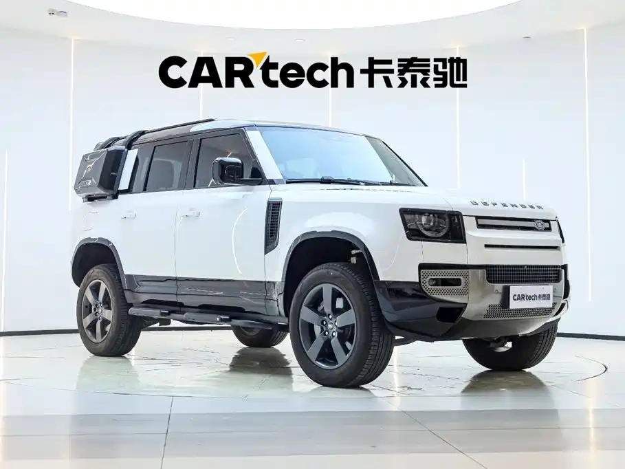 Land Rover Defender 2024 — фото 1