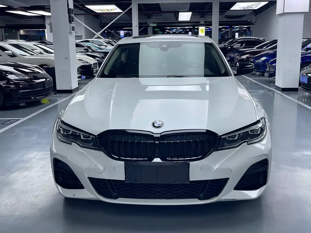 BMW 3 Series 2021