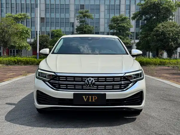 Volkswagen Sagitar 2024