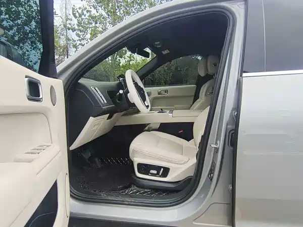 Li Auto L7 2024