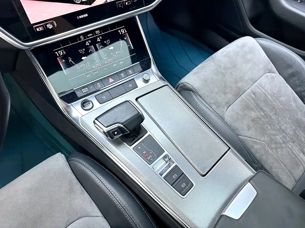Audi A6L 2021 — фото 19