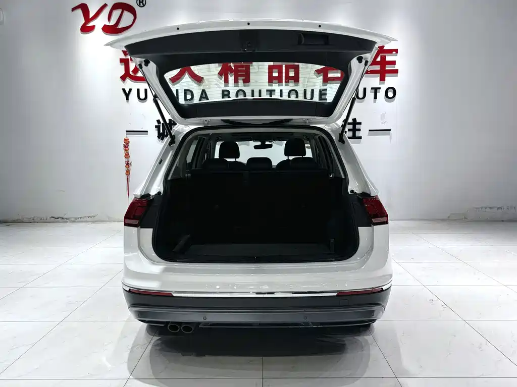Volkswagen Tiguan L 2018 — фото 20