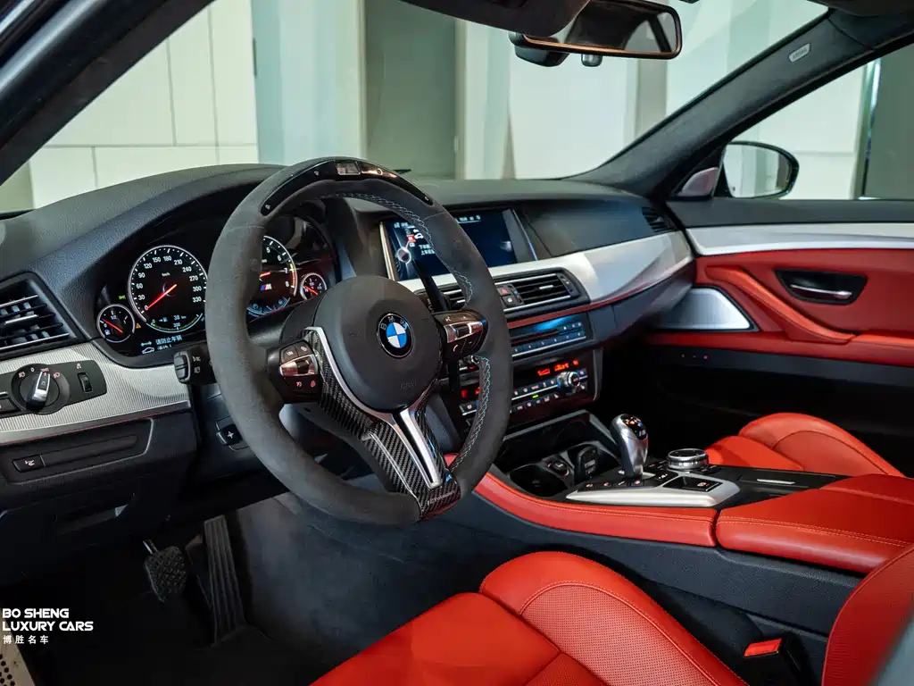 BMW M5 2017 — фото 9