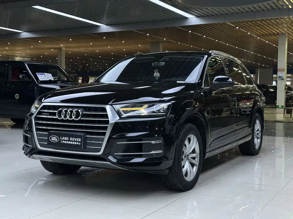Audi Q7 2016 — фото 1