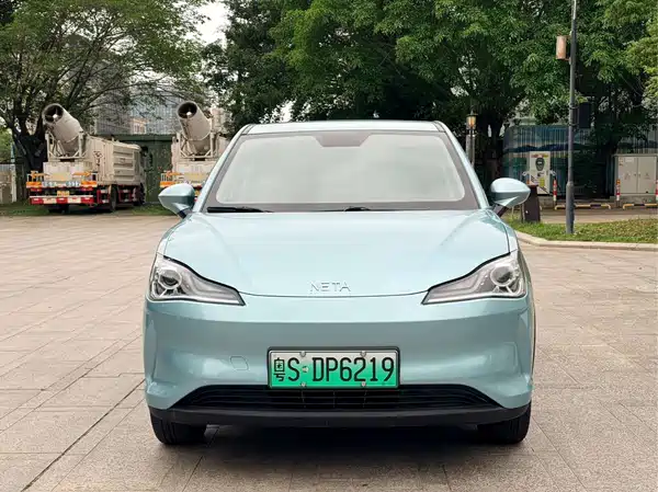 Neta V 2022