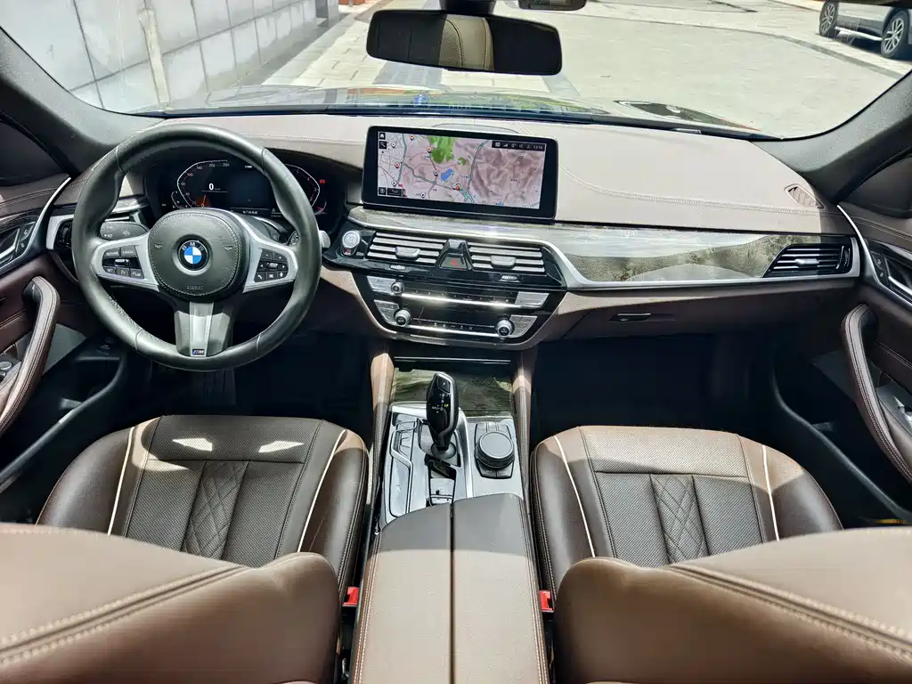 BMW 5 Series 2021