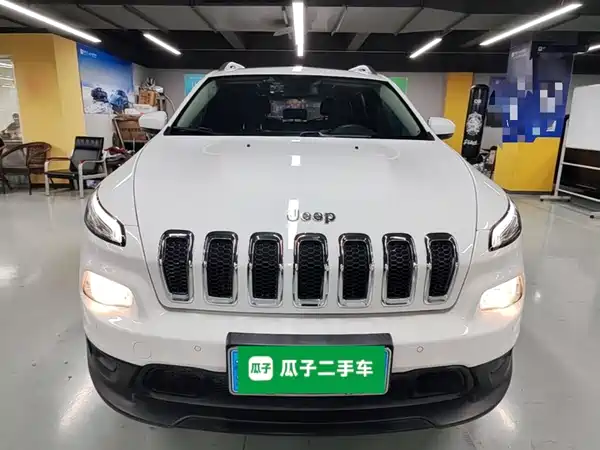Jeep Cherokee 2016