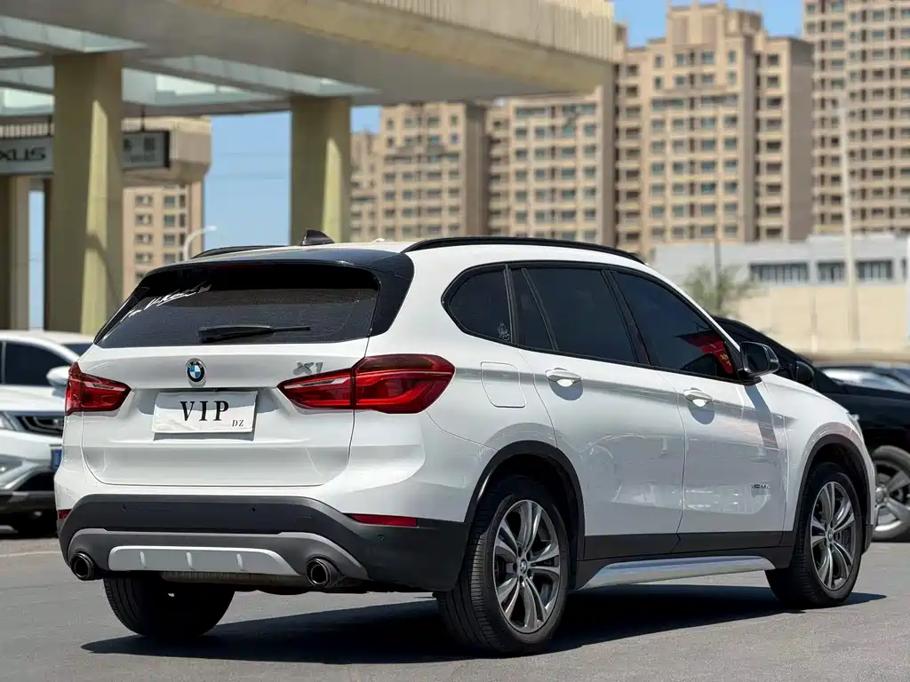 BMW X1 2017 — фото 9