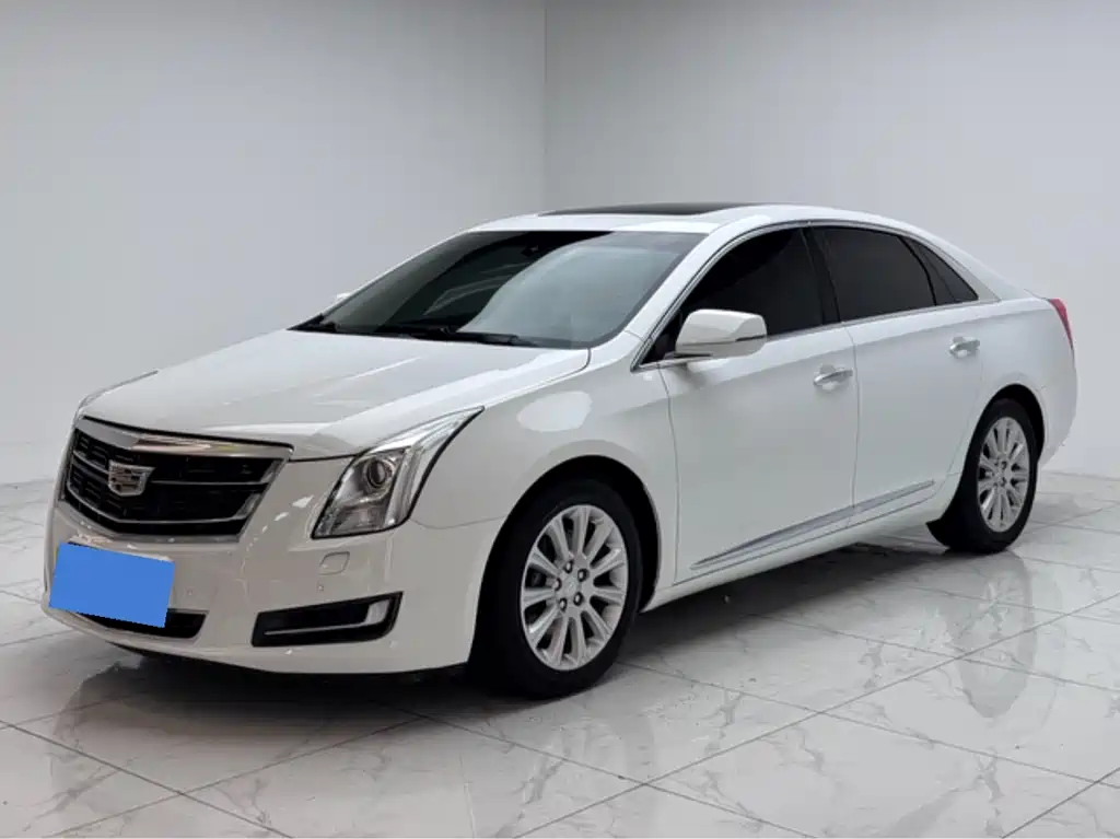 Cadillac XTS 2017 — фото 1