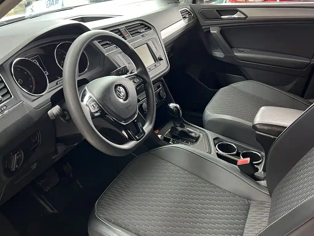 Volkswagen Tiguan L 2019 — фото 4