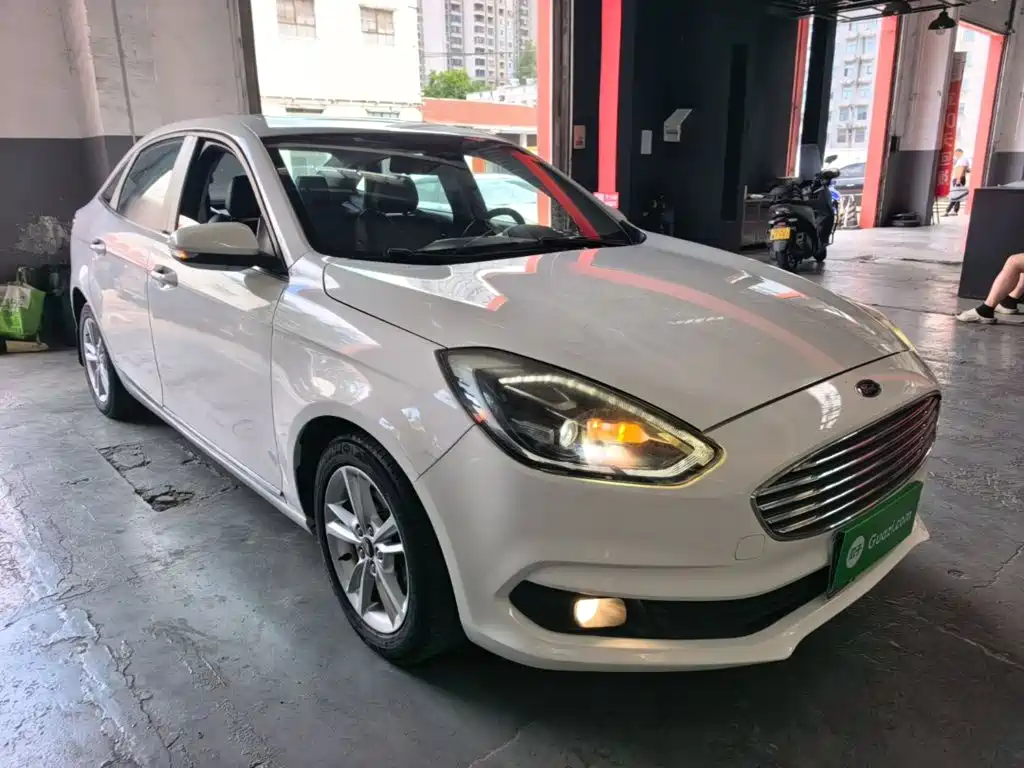 Ford Forrest 2019
