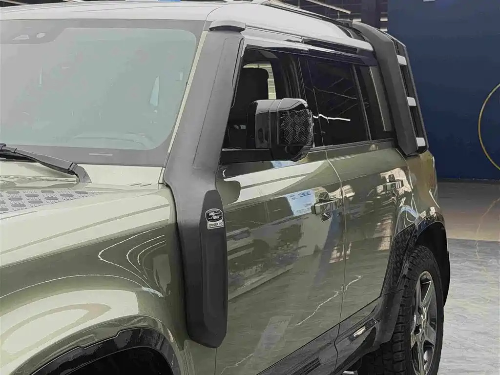 Land Rover Defender 2021 — фото 7