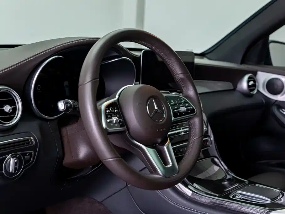 Mercedes-Benz GLC 2021 — фото 8