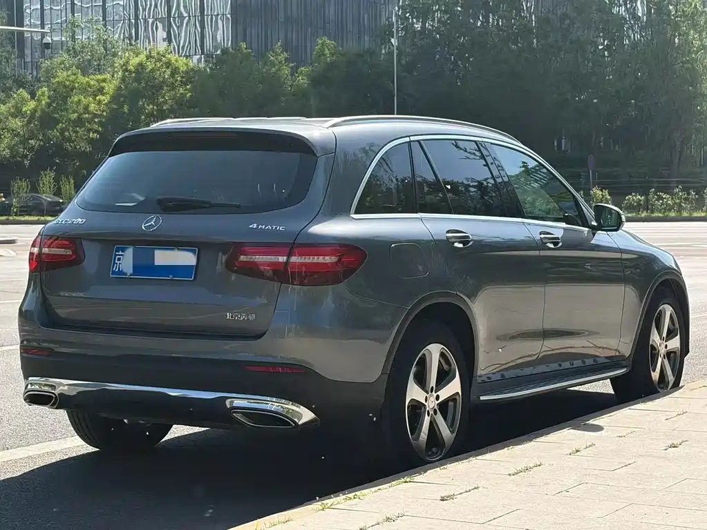 Mercedes-Benz GLC 2016 — фото 18