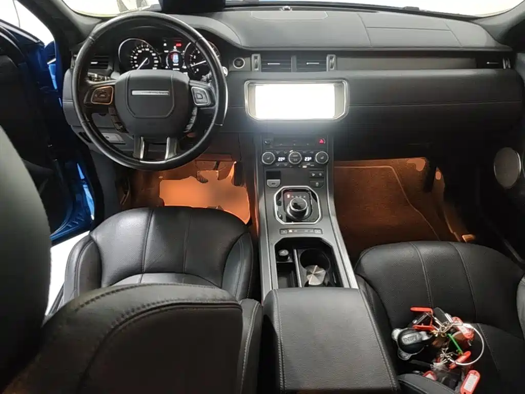 Land Rover Evoque 2018 — фото 10