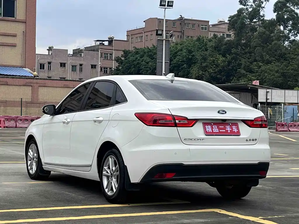 Ford Escort 2019