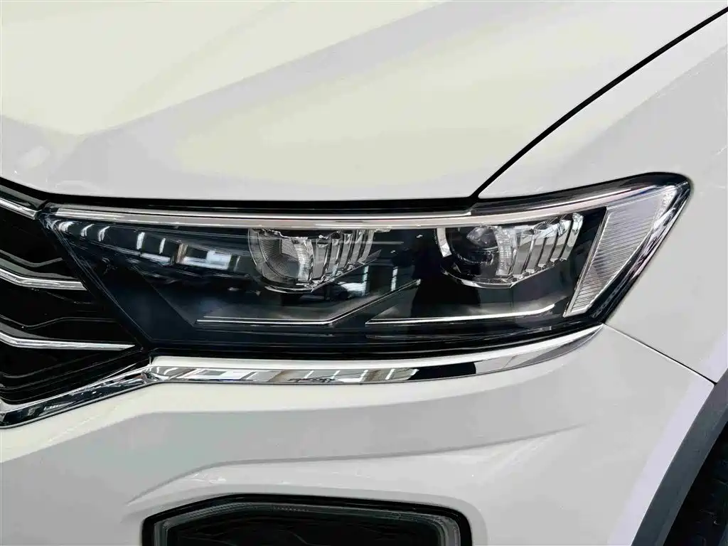 Volkswagen T-Roc 2020 — фото 11
