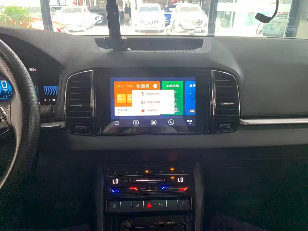 Skoda Karoq 2022 — фото 13
