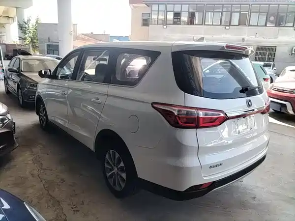 Changan Lingxuan 2017