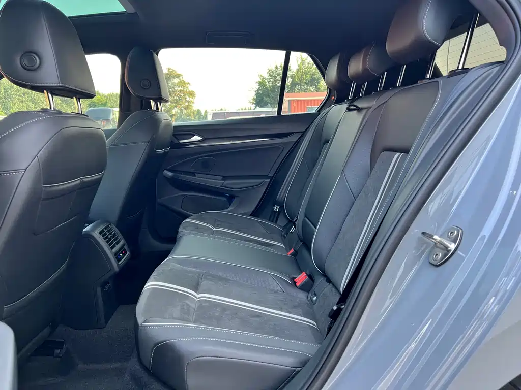 Volkswagen Golf 2022