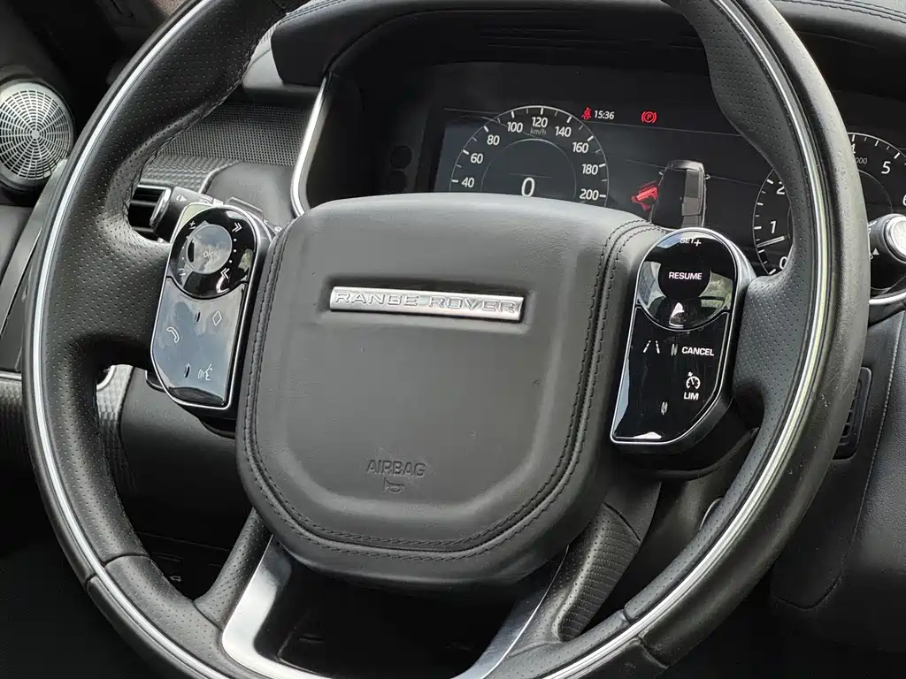 Land Rover Range Rover Sport 2018 — фото 18
