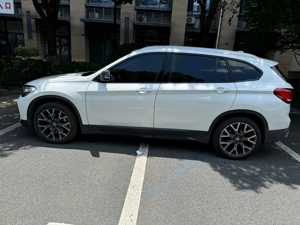 BMW X1 2022