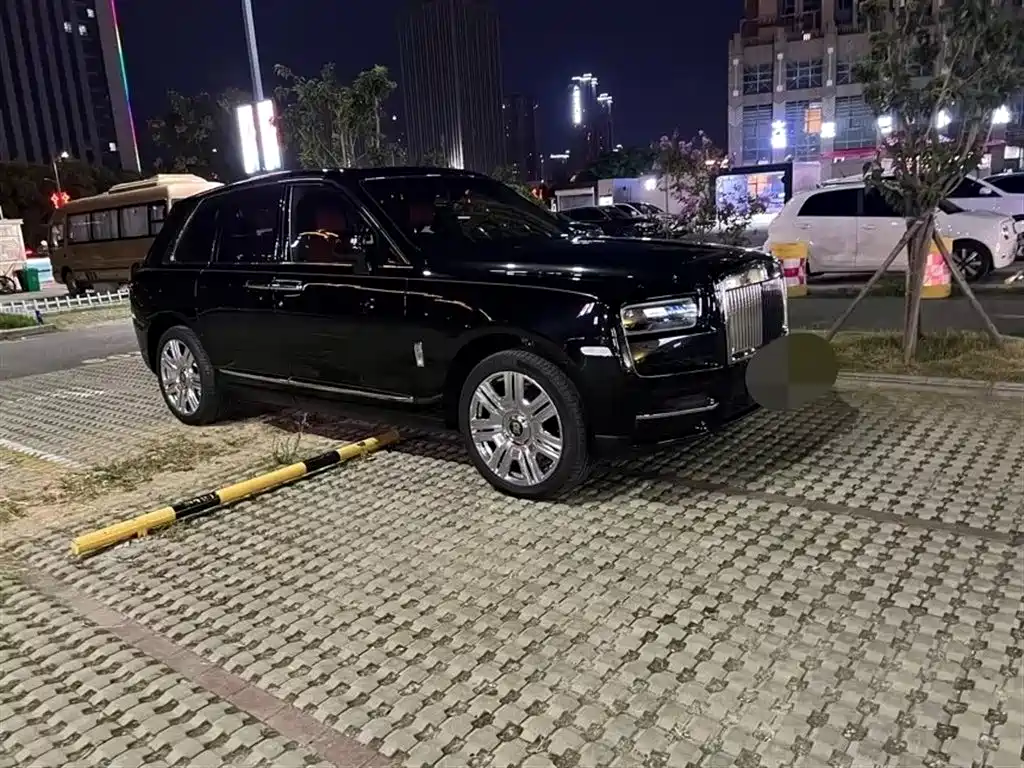 Rolls-Royce Cullinan 2020