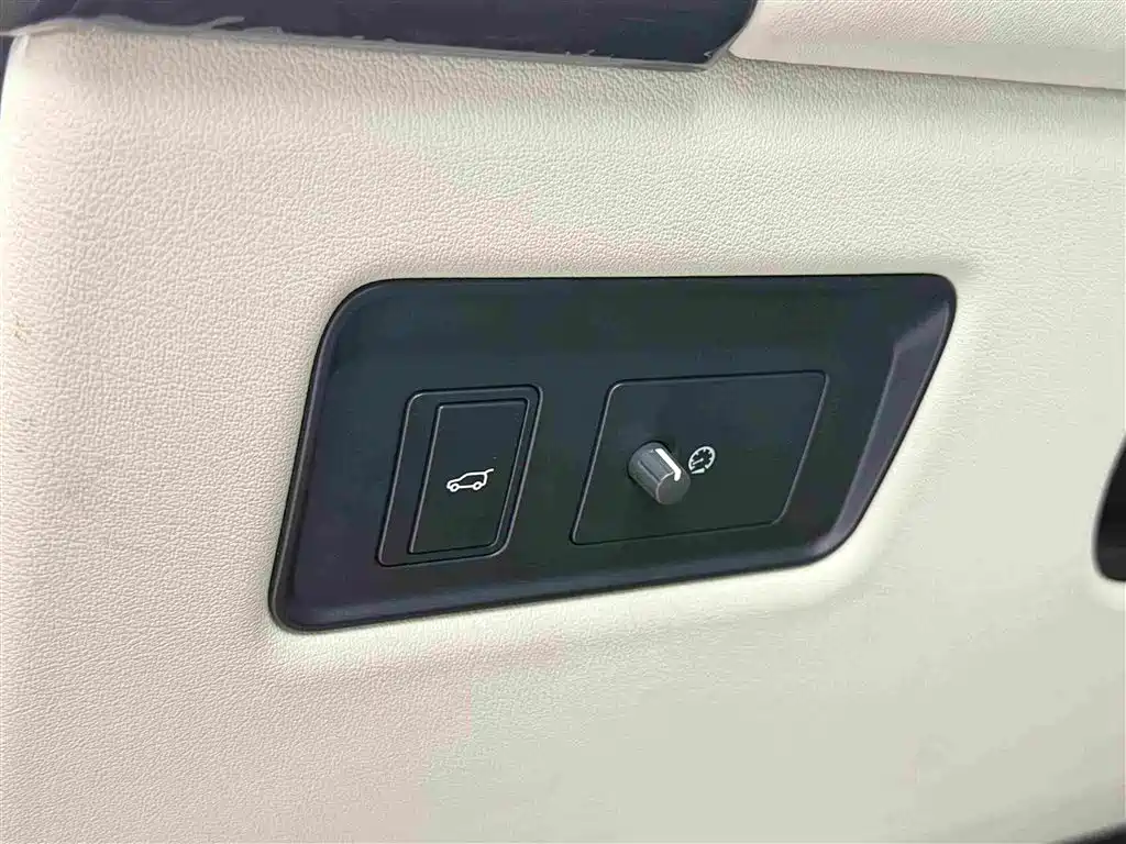 Land Rover Range Rover 2021 — фото 15