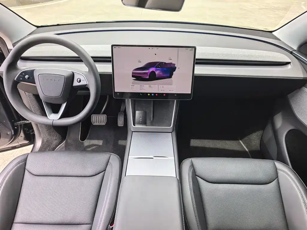 Tesla Model Y 2025 — фото 7