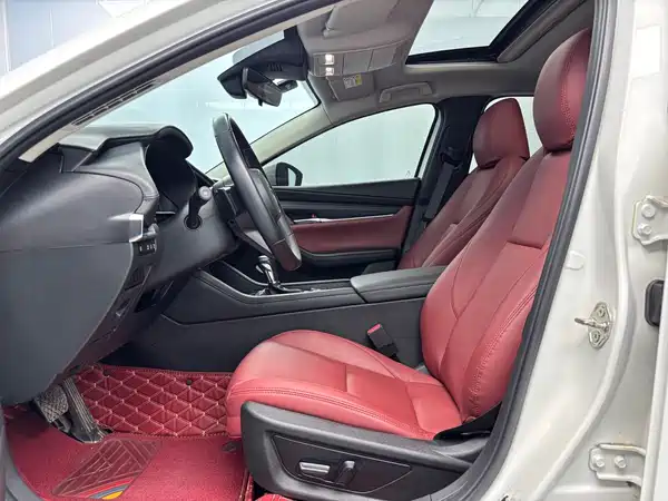 Mazda 3 Axela 2023