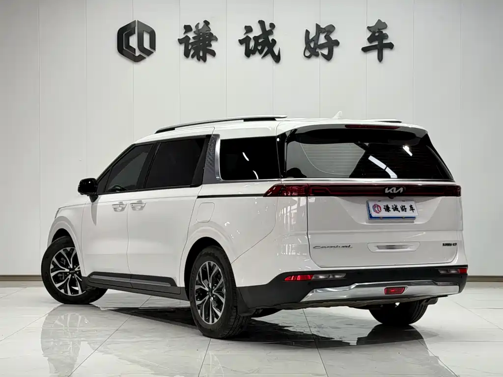Kia Carnival 2022 — фото 5
