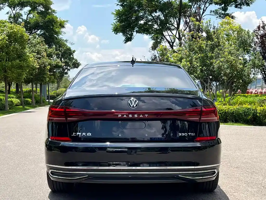 Volkswagen Passat 2022