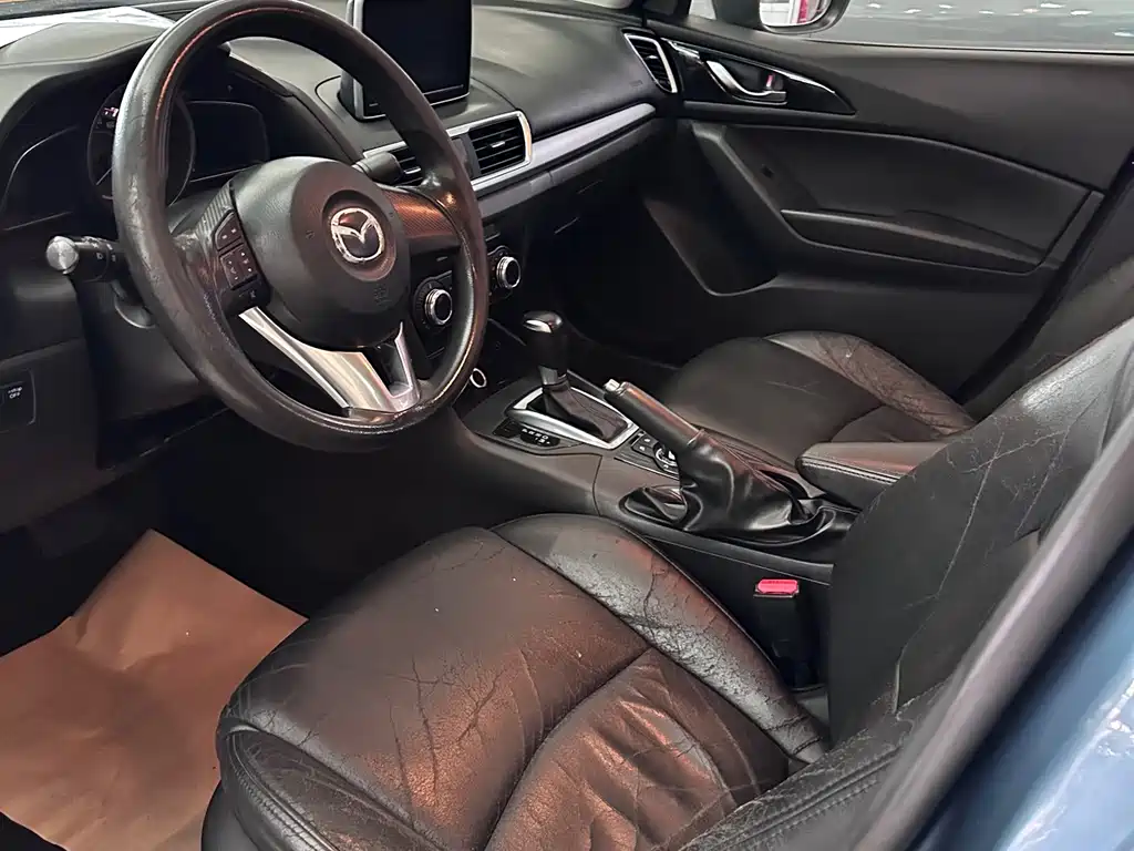 Mazda 3 Axela 2016 — фото 5