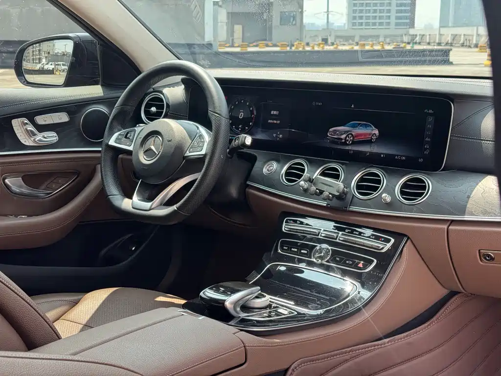 Mercedes-Benz E-Class 2017 — фото 10